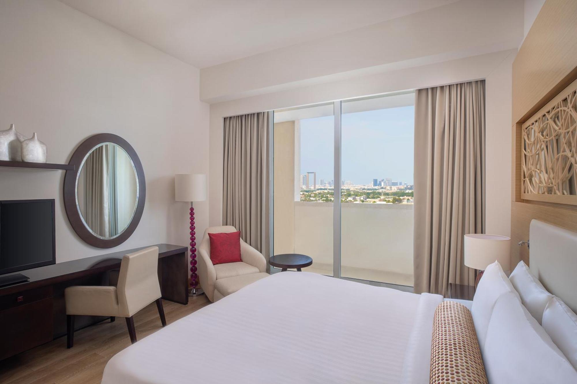 Marriott Executive Apartments Al Jaddaf, Dubaj Exteriér fotografie A bedroom at the hotel