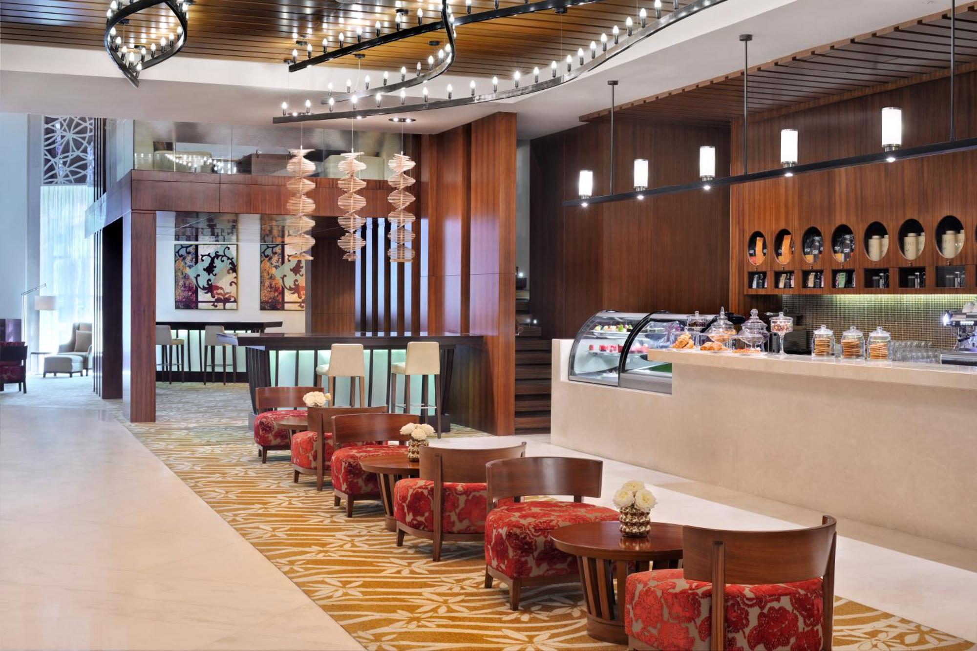 Marriott Executive Apartments Al Jaddaf, Dubaj Exteriér fotografie The Lounge at the airport