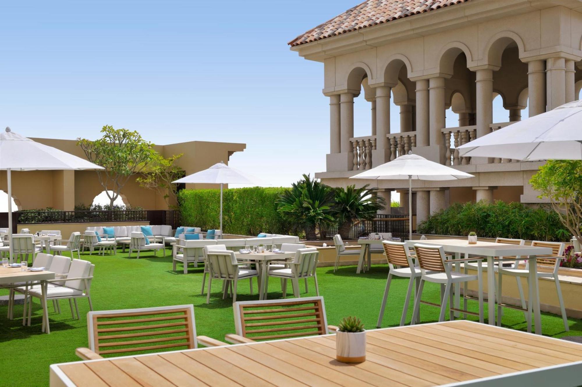 Marriott Executive Apartments Al Jaddaf, Dubaj Exteriér fotografie The Westin Awanti