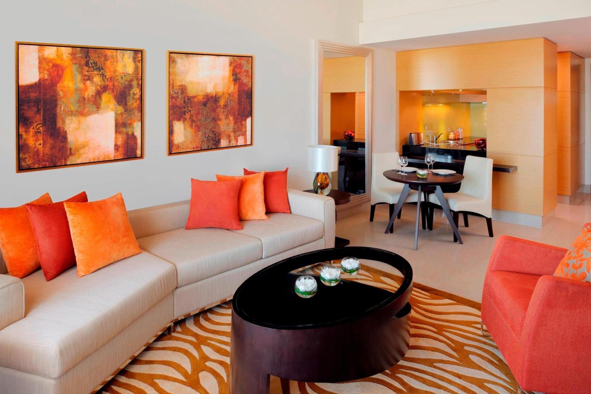 Marriott Executive Apartments Al Jaddaf, Dubaj Exteriér fotografie A living room at the Taj Bengal