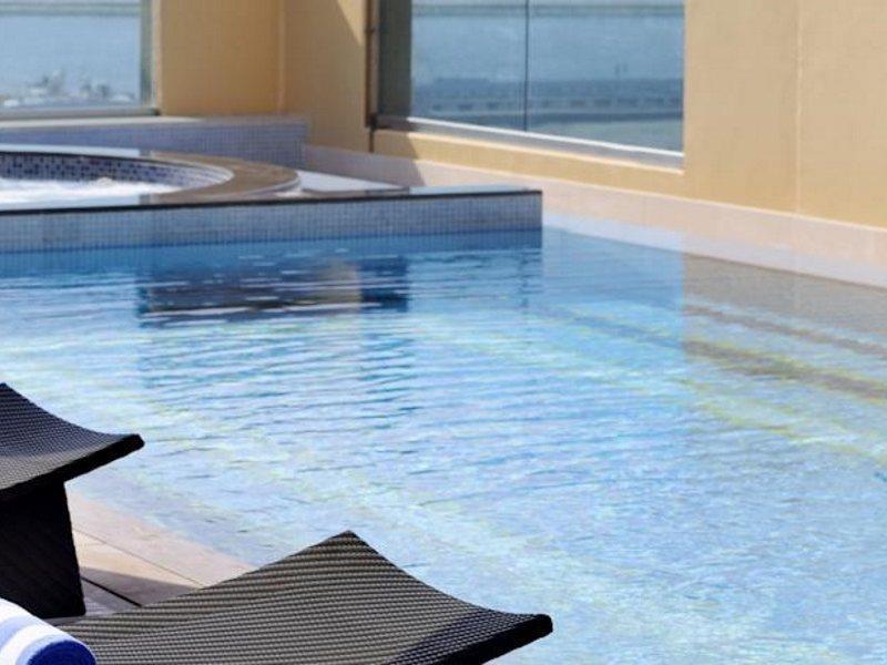 Marriott Executive Apartments Al Jaddaf, Dubaj Exteriér fotografie Infinity pool