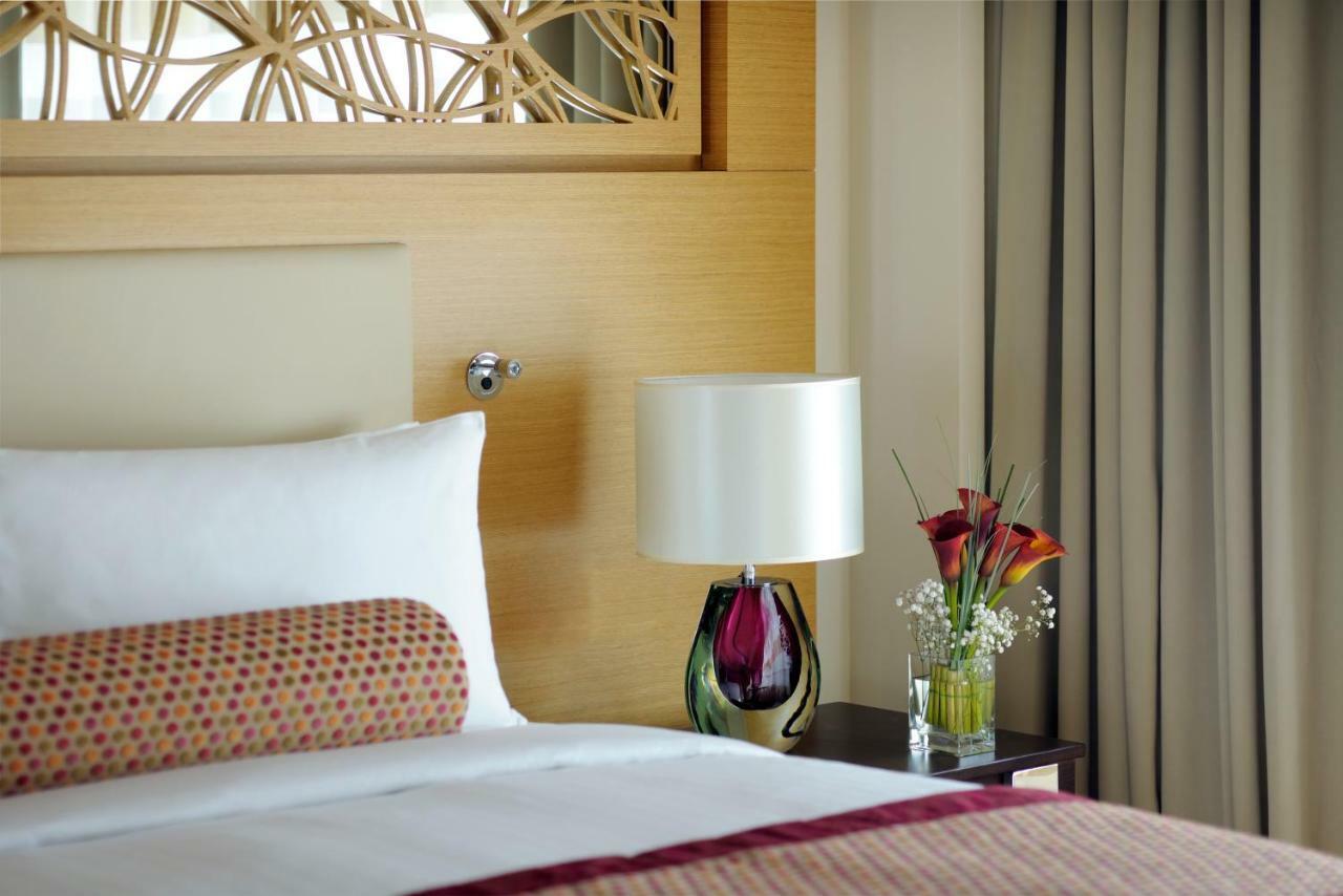 Marriott Executive Apartments Al Jaddaf, Dubaj Exteriér fotografie A bedroom at the hotel